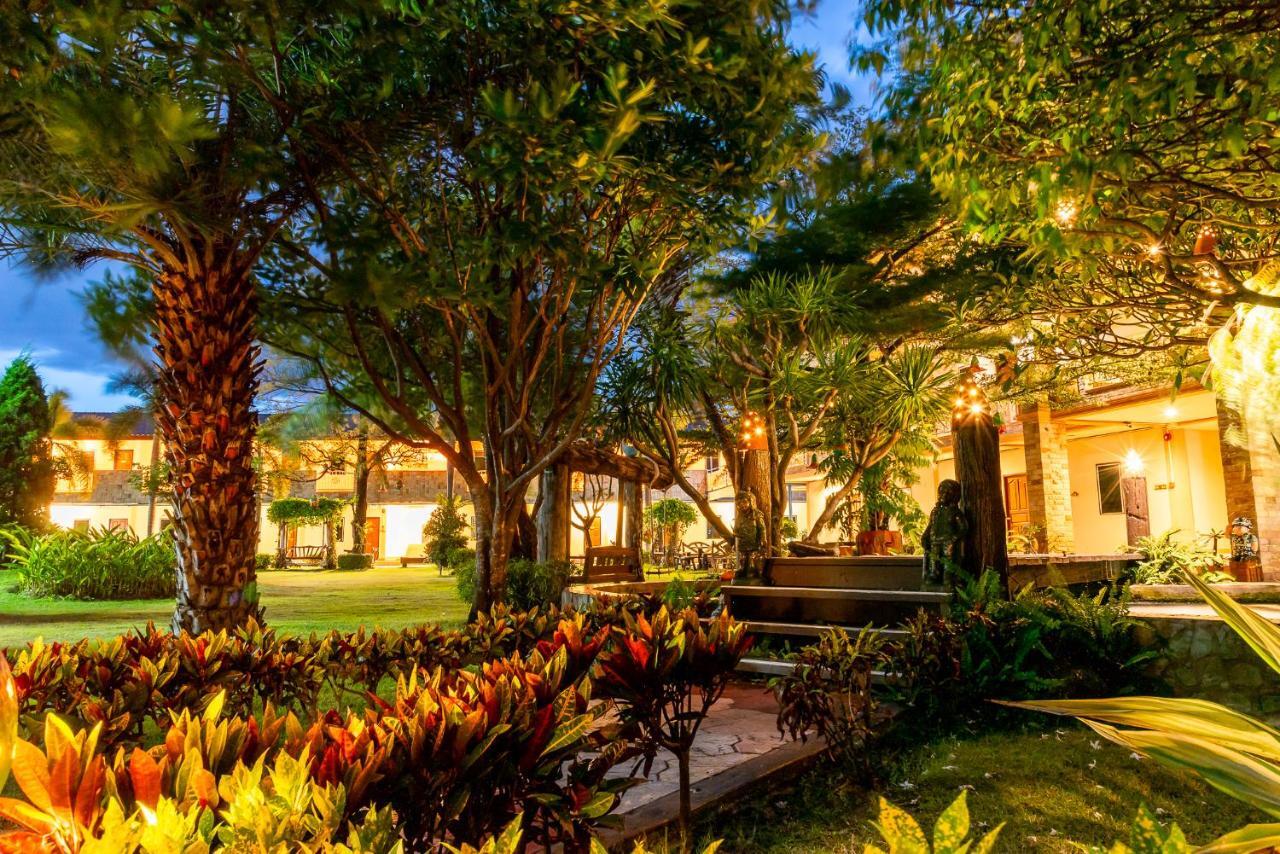 Pn Gold Resort Bang Saen Bagian luar foto