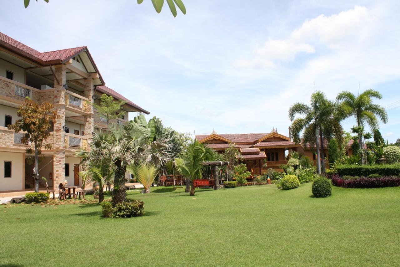 Pn Gold Resort Bang Saen Bagian luar foto
