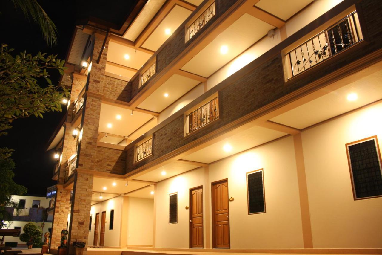 Pn Gold Resort Bang Saen Bagian luar foto